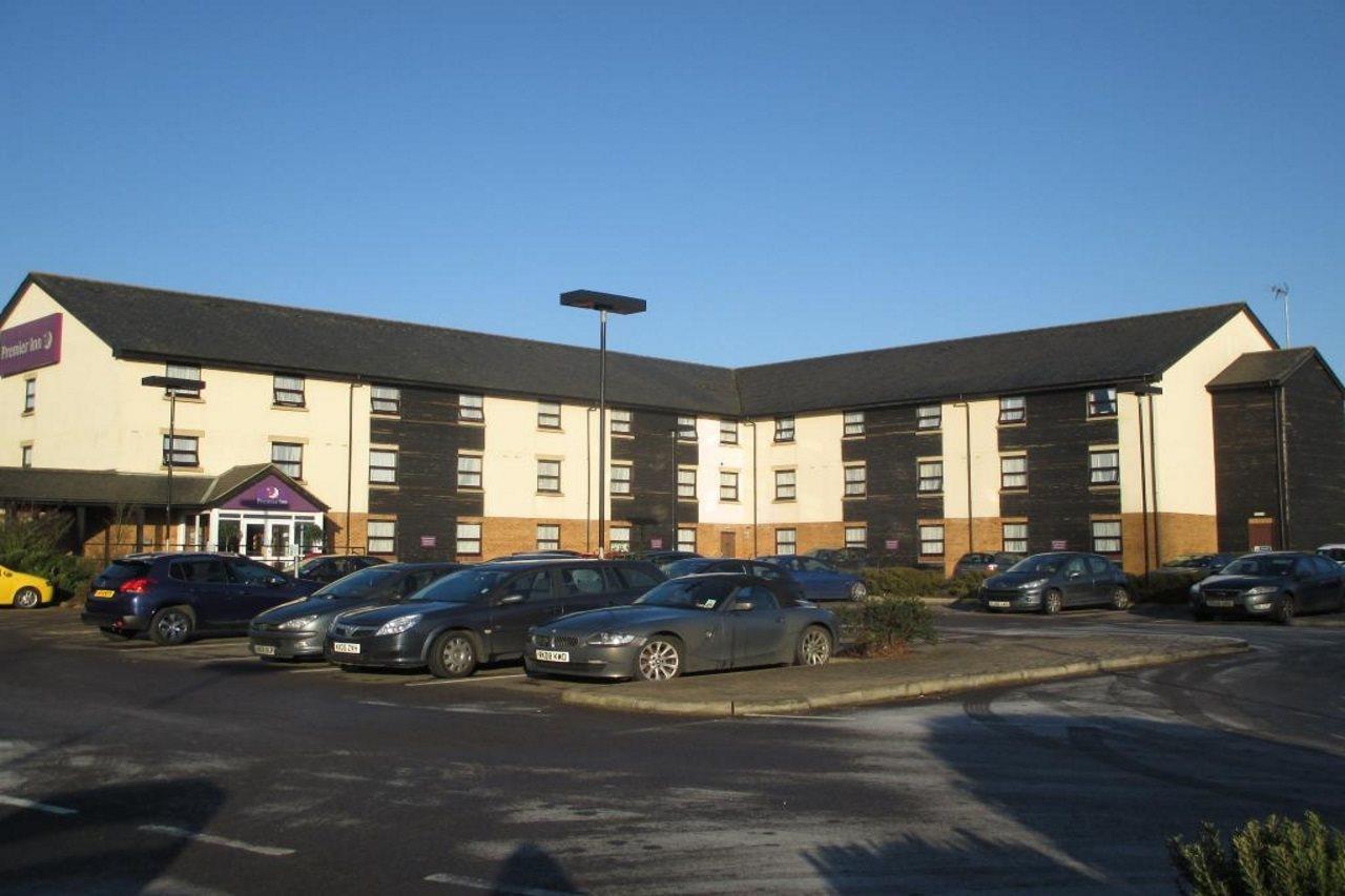 Premier Inn Chelmsford Exterior photo