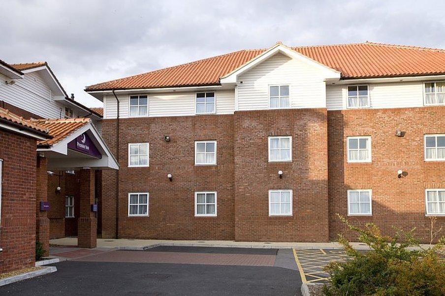 Premier Inn Chelmsford Exterior photo